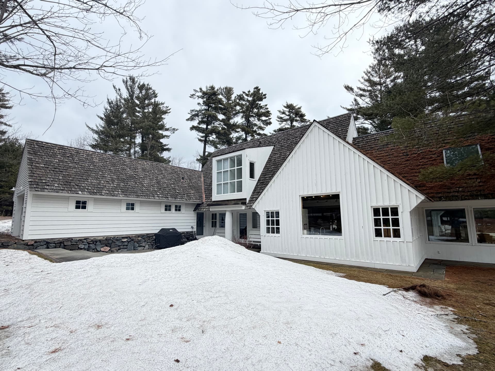 Gallery photos for Full Cedar Shake Roof Replacement on a Duluth Property: Image #2